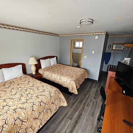 Forest Plaza Motel Mount Forest Buitenkant foto