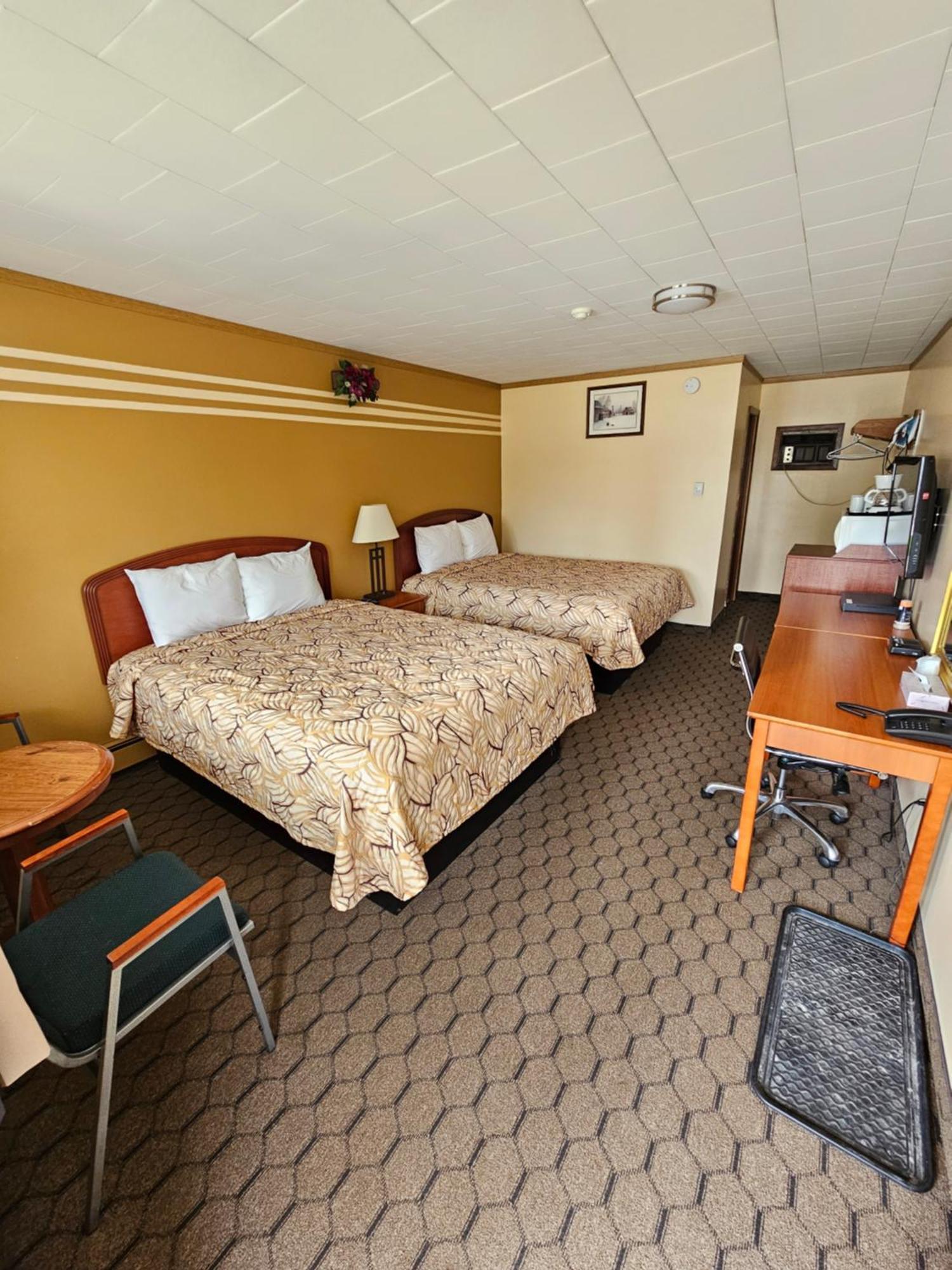 Forest Plaza Motel Mount Forest Buitenkant foto