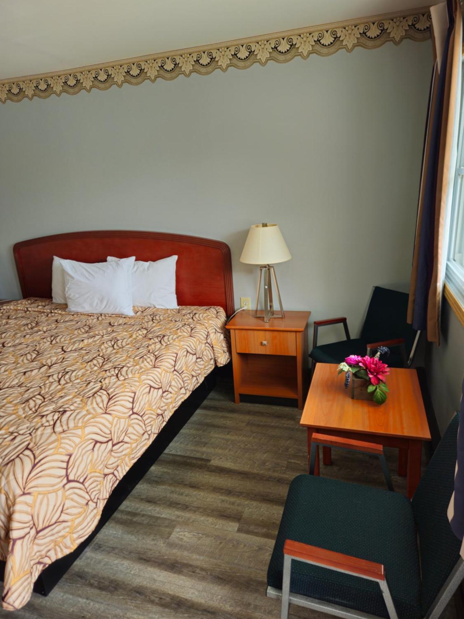 Forest Plaza Motel Mount Forest Buitenkant foto