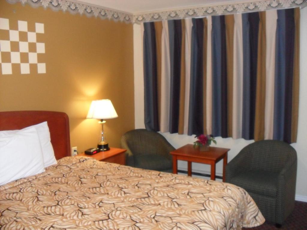Forest Plaza Motel Mount Forest Buitenkant foto