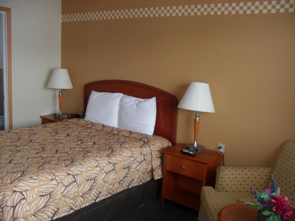 Forest Plaza Motel Mount Forest Buitenkant foto